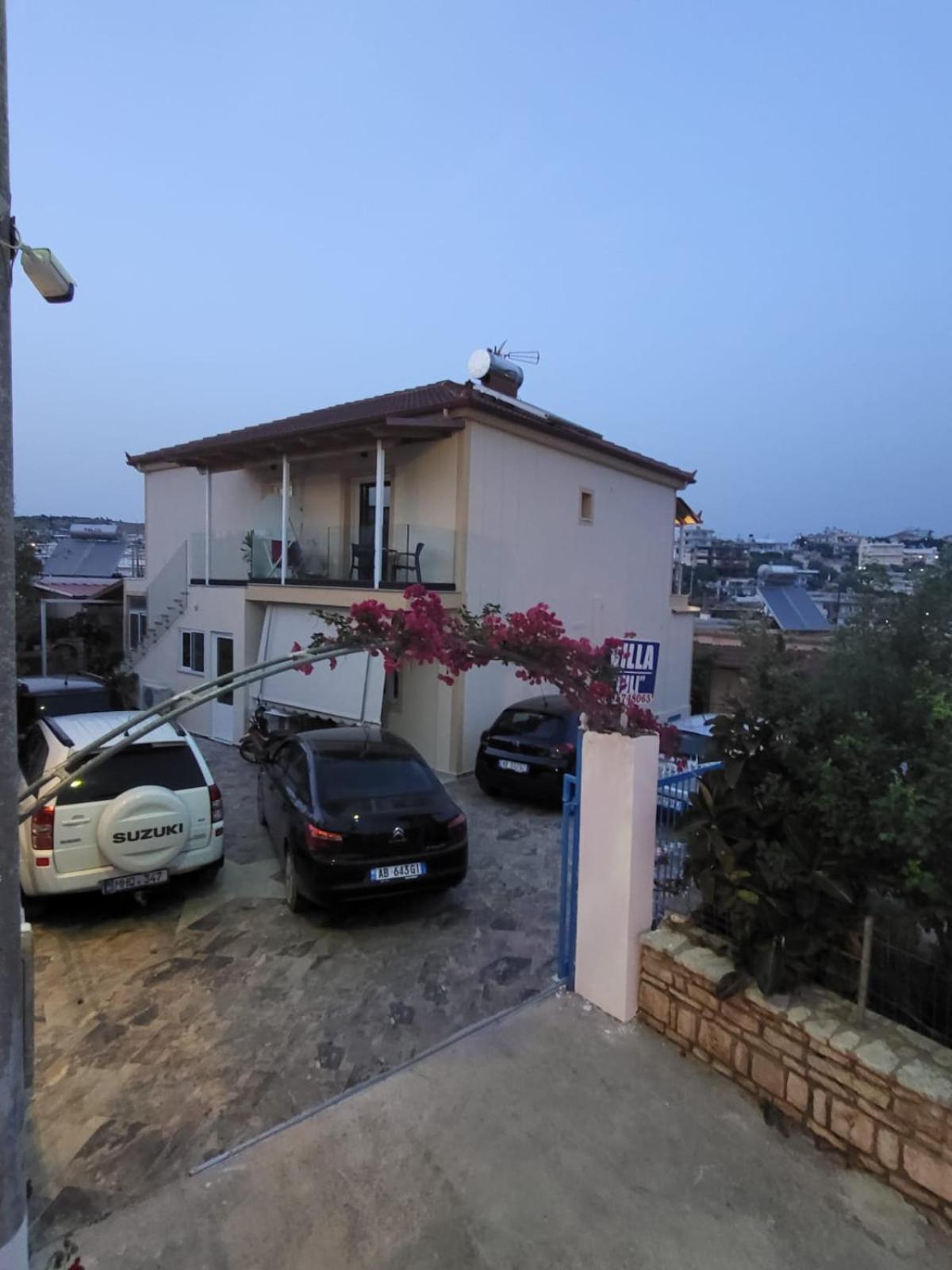 Juli Apartment